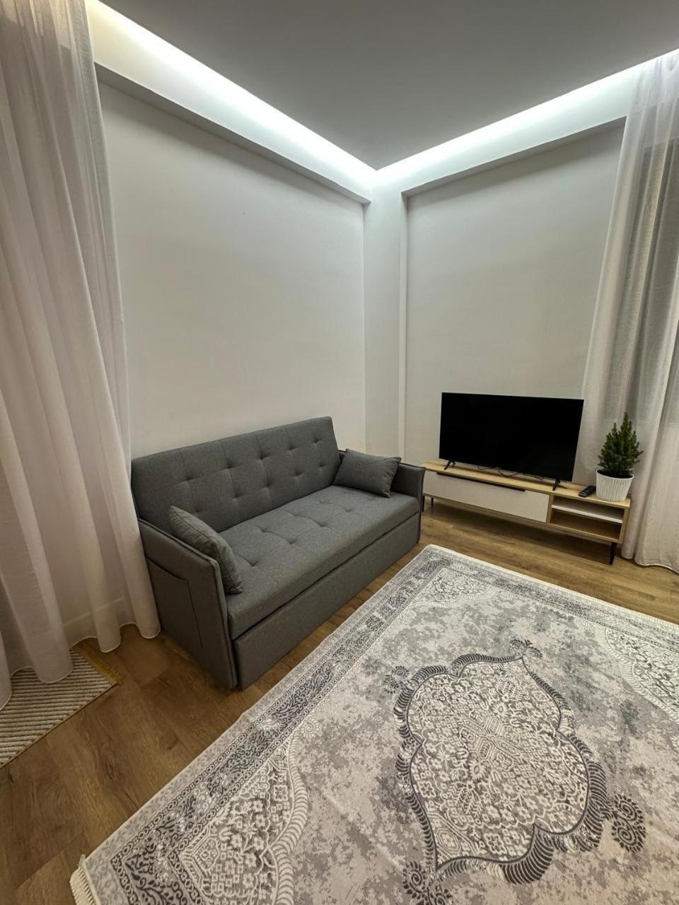 Erinda'S Apartment Тирана Екстериор снимка